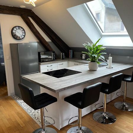 Coeur De Bouchon Apartment Troyes Bagian luar foto