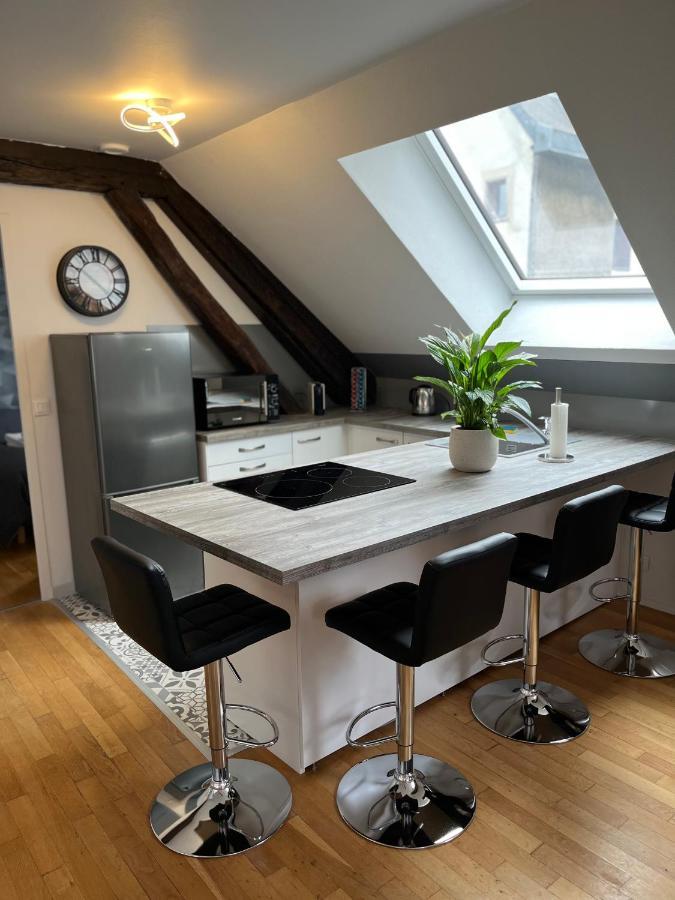 Coeur De Bouchon Apartment Troyes Bagian luar foto