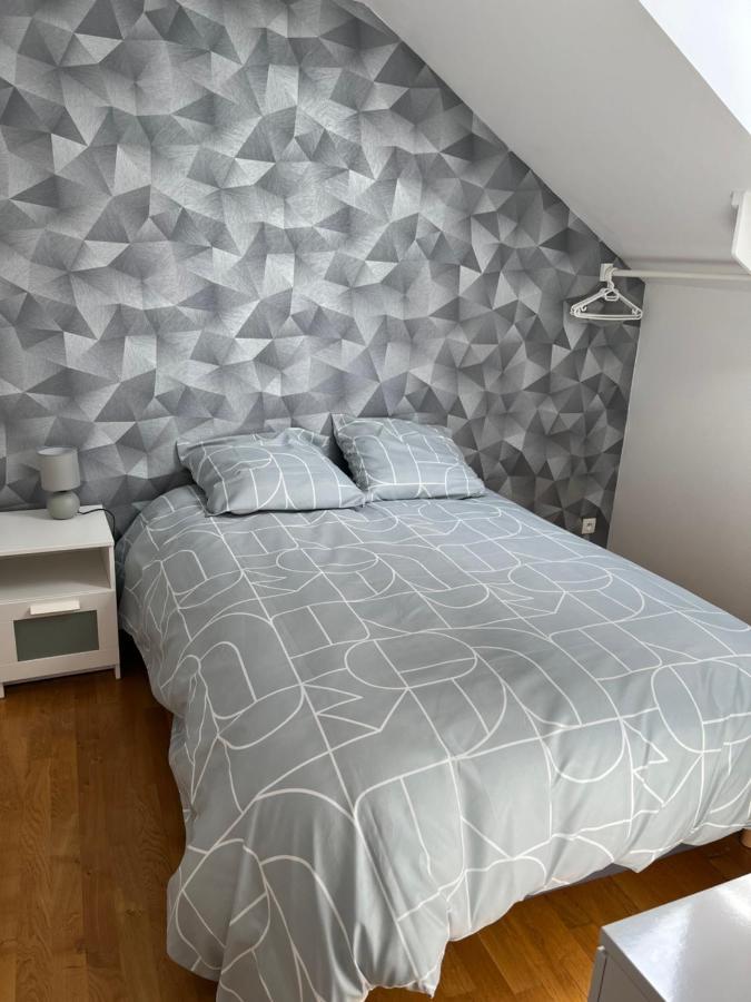 Coeur De Bouchon Apartment Troyes Bagian luar foto